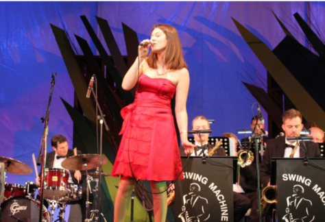 A Swinging Christmas With Swing Machine Jazz Orchestra